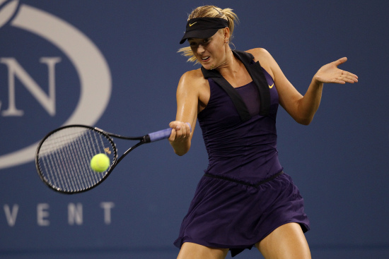 莎拉波娃意外战胜美国队，重返赛场引爆全场！