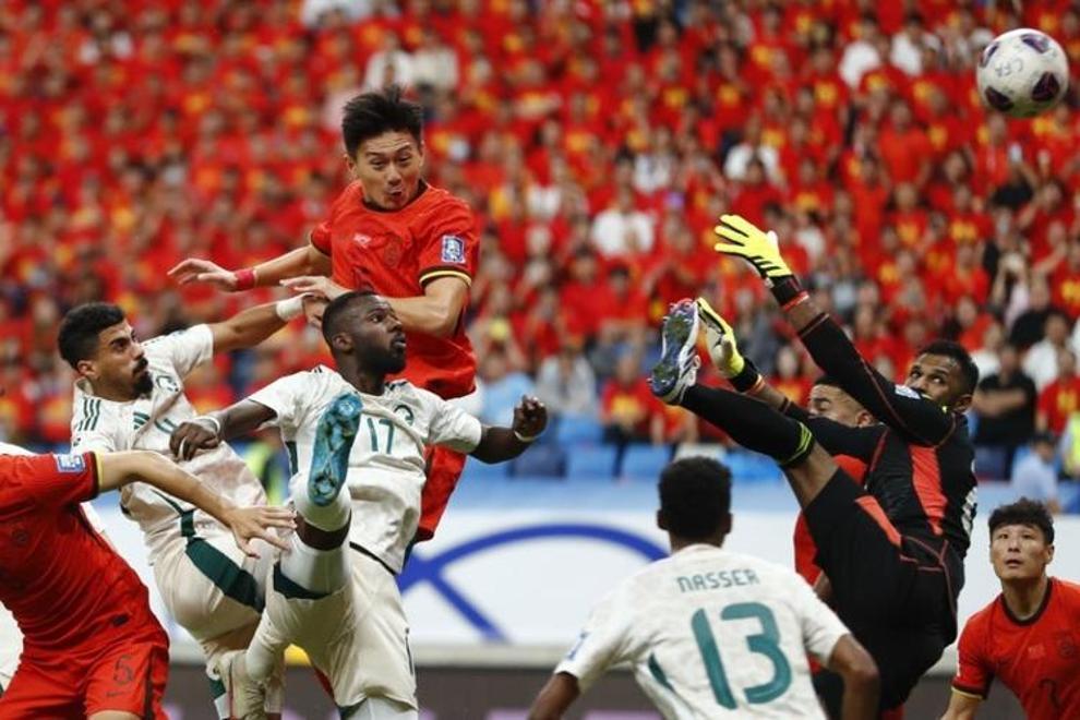 专业数据报道-纳达尔迎来七赛季出色发挥，中国队观众热烈欢呼！-专业数据报道